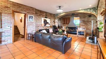 Chalet en venta en Chiva, Sierra Perenchiza - Cumbres de Calicanto - Santo D photo 0