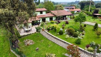 Casa en venta en Ribadesella, Playa guadamia photo 0