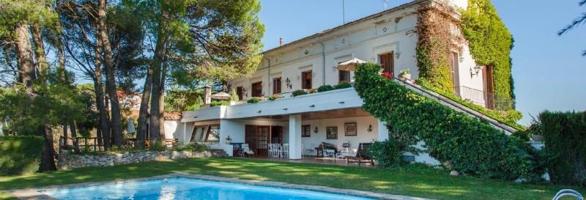 Chalet en venta en Sant Feliu de Codines, Sant feliu de codines photo 0