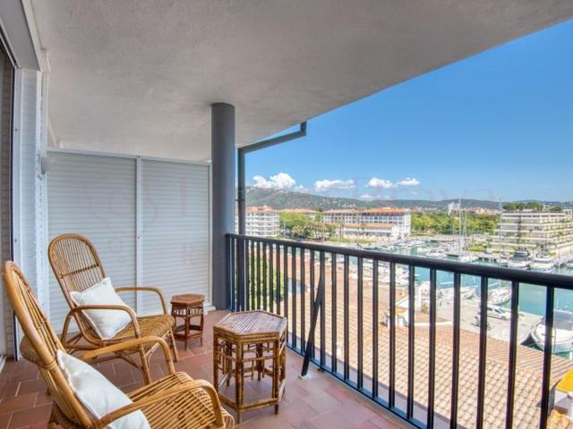 Apartamento en venta en Castell-Platja d'Aro, Port d'Aro photo 0