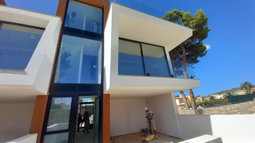 Chalet en venta en Calpe, Enchinent photo 0