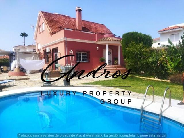 Chalet en venta en Manilva, San Luís de Sabinillas - Centro photo 0