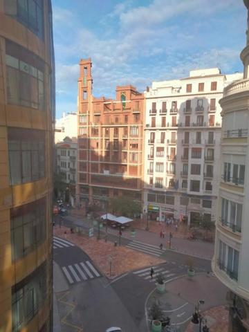 Piso en venta en Valencia, El Mercat photo 0