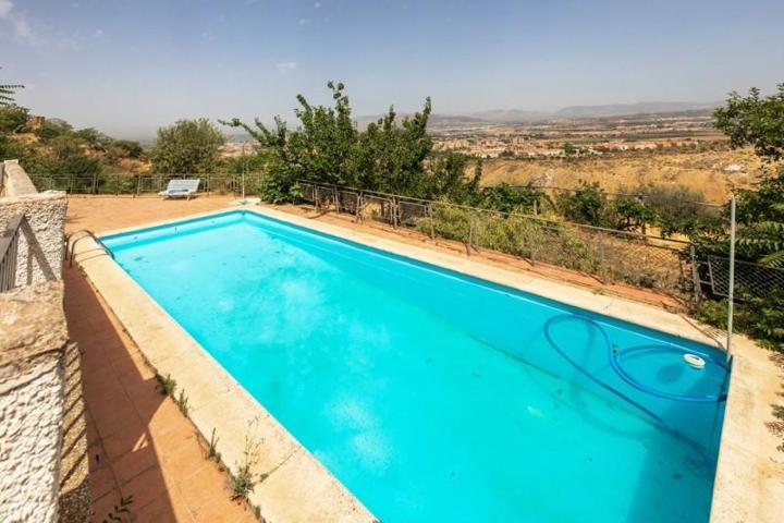 Casa con terreno en venta en Granada, El fargue photo 0
