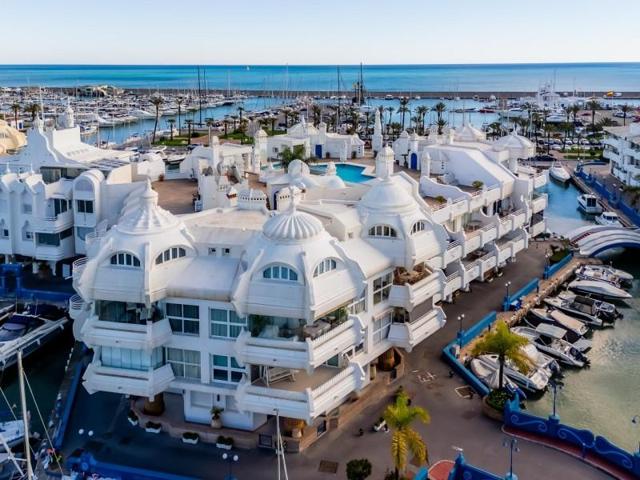 Aticos en venta en Benalmádena, Puerto Marina photo 0