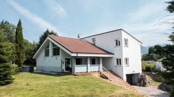 Casa en venta en Oviedo, Oviedo photo 0