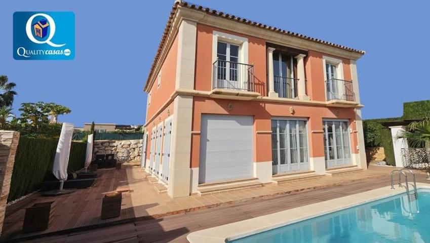 Chalet en venta en Finestrat, Golf Bahia photo 0