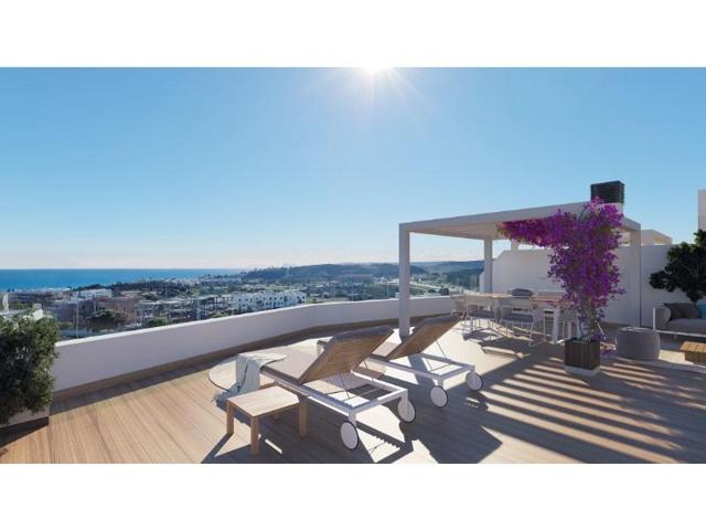 Apartamento en venta en Estepona photo 0