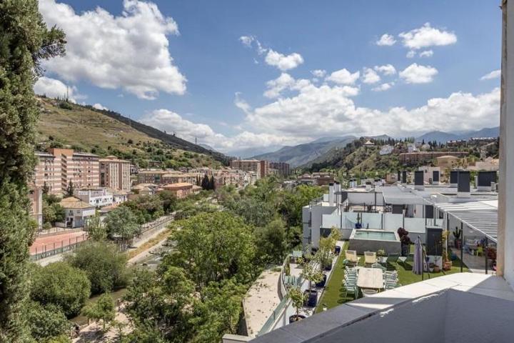 Casa en venta en Granada, Cervantes photo 0