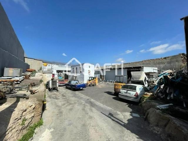 Local comercial en venta en San Isidro photo 0