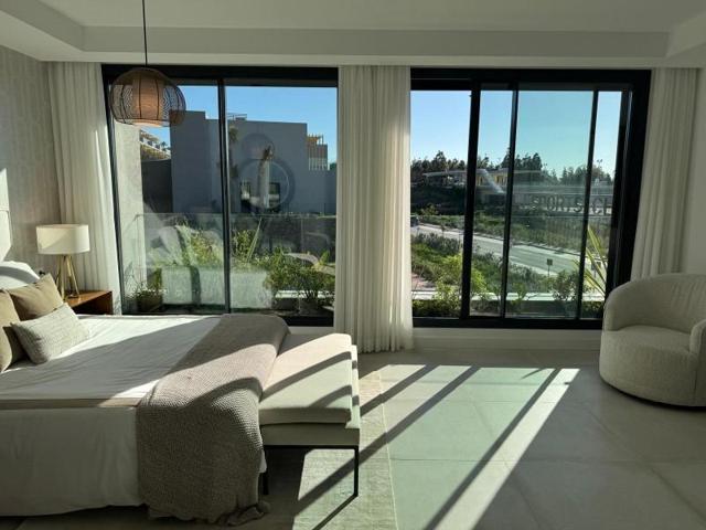 Bungalow en venta en Mijas, Calaburra - chaparral photo 0