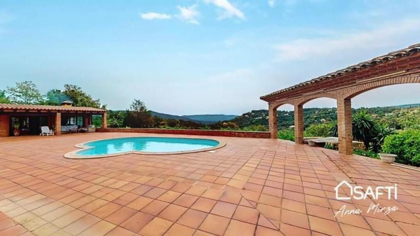 Casa en venta en Santa Cristina d'Aro photo 0