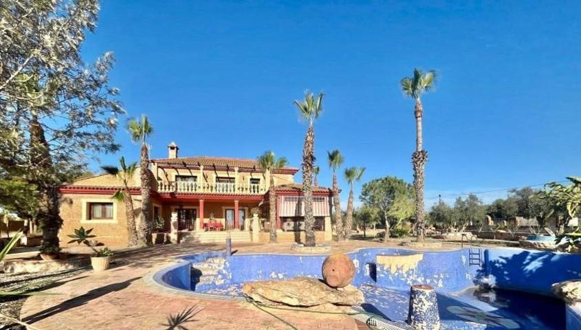 Chalet en venta en Los Montesinos, Los Montesinos photo 0