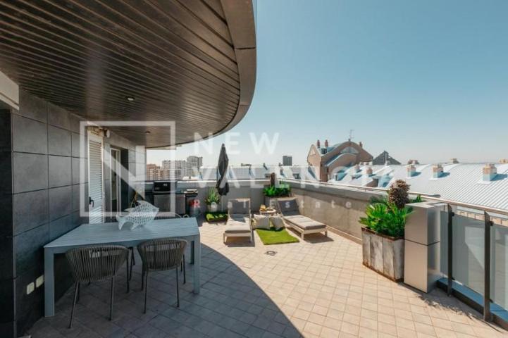 Aticos en venta en Valencia, Campanar photo 0