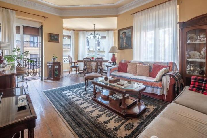 Piso en venta en Donostia-San Sebastián, Gros photo 0