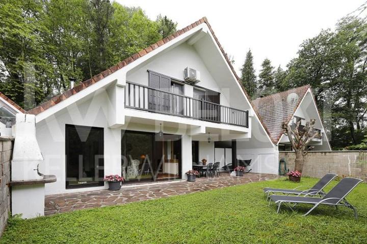 Casa en venta en Irun, Irun photo 0