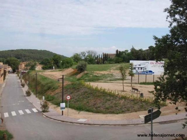 Terreno en venta en Saus photo 0