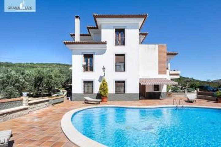 Casa con terreno en venta en Montefrío, Montefrio photo 0