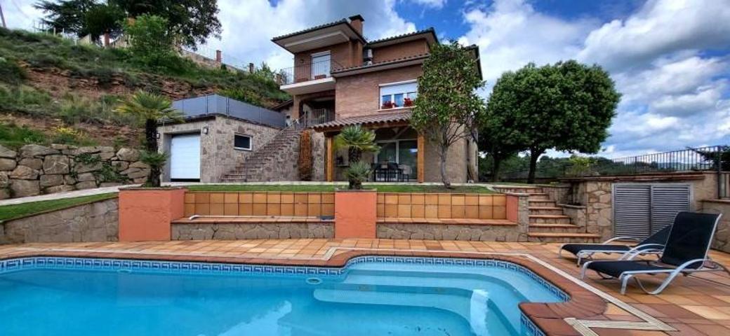 Chalet en venta en Olost photo 0