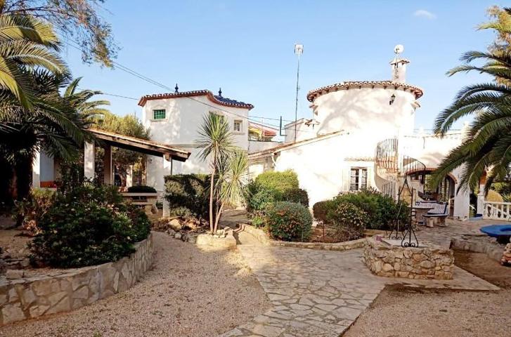 Chalet en venta en Denia, La Pedrera photo 0