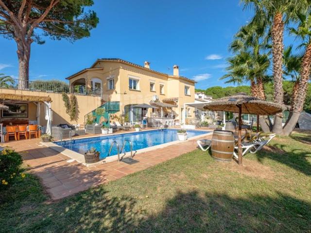 Casa en venta en Calonge photo 0