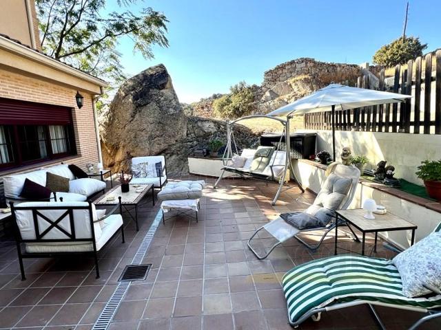 Bungalow en venta en Torrelodones photo 0