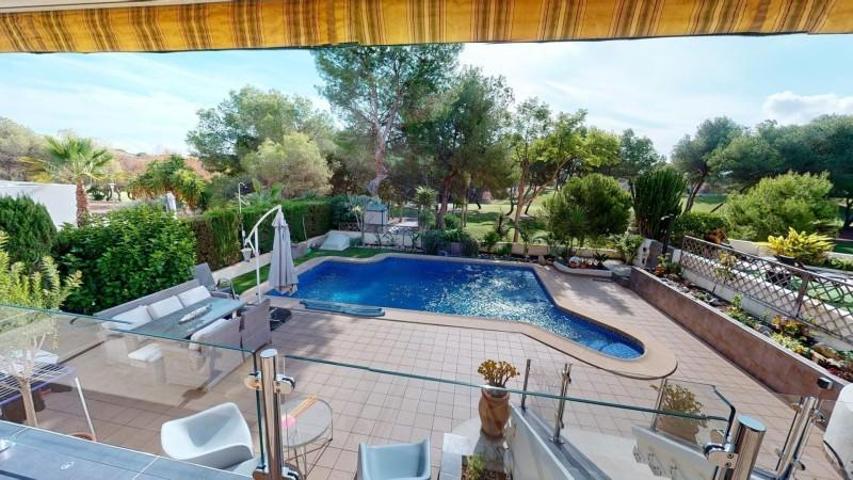 Chalet en venta en Orihuela Costa, Las Ramblas photo 0