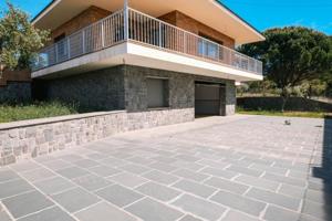 Casa en venta en L'Ametlla del Vallès, L Ametlla del Vallès photo 0