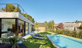 Chalet en venta en Lloret de Mar, Cala Canyelles photo 0