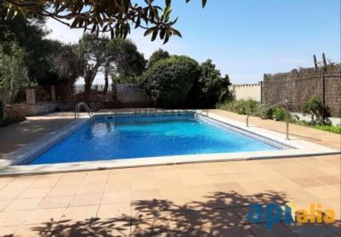 Casa en venta en Palamós, Sant Joan photo 0