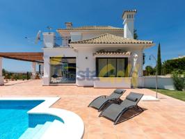 Chalet en venta en Arcos de la Frontera photo 0