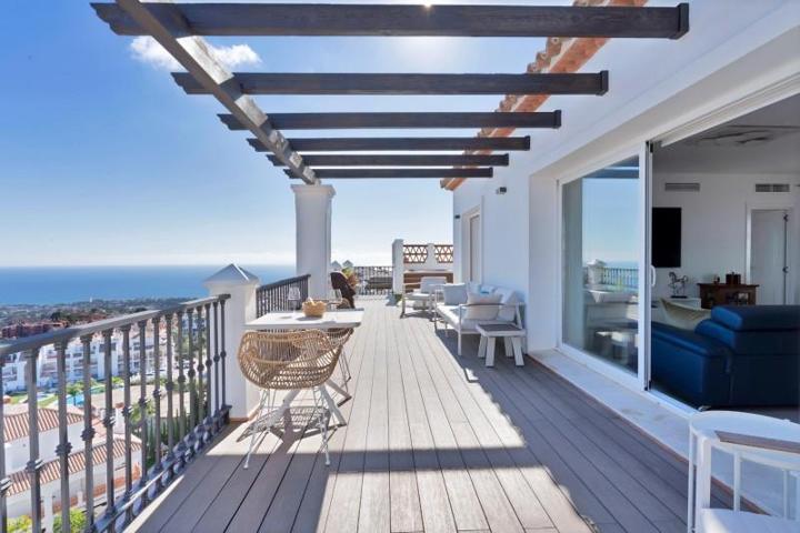 Aticos en venta en Mijas, Sitio de Calahonda photo 0