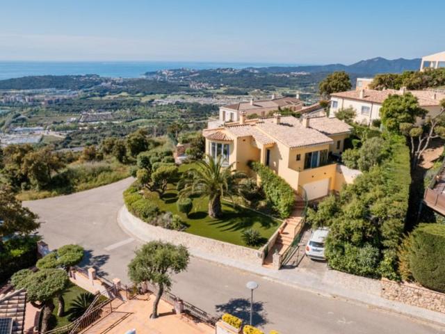 Casa en venta en Castell-Platja d'Aro photo 0