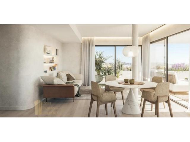Apartamento en venta en Estepona photo 0