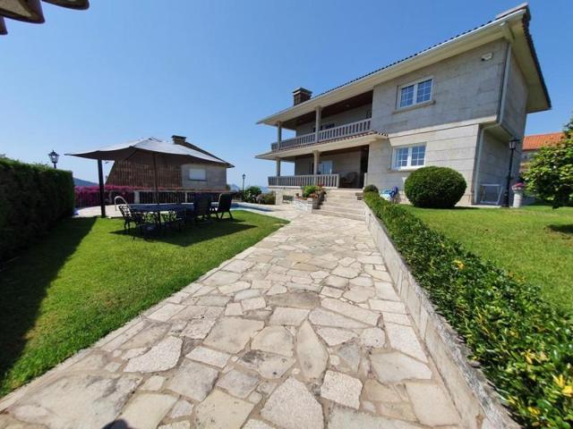 Chalet en venta en Nigrán, Nigrán, Patos photo 0