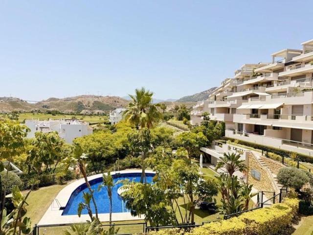 Apartamento en venta en Benahavís, Los Arqueros-Puerto del Almendro photo 0