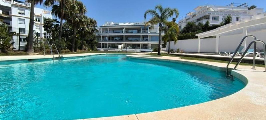 Planta baja en venta en Benalmádena, Zona Centro Comercial Torrequebrada photo 0