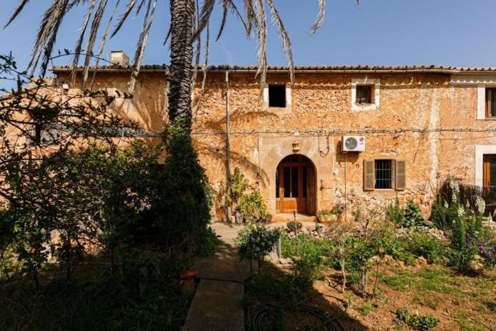 Chalet en venta en Santa Maria del Camí, Santa Maria photo 0