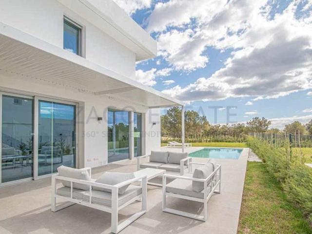 Chalet en venta en Finestrat photo 0