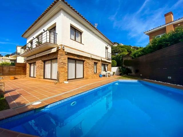 Chalet en venta en Lloret de Mar, Roca grossa photo 0