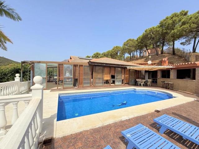 Chalet en venta en Estepona, Huertos Del Padron, 29680 photo 0