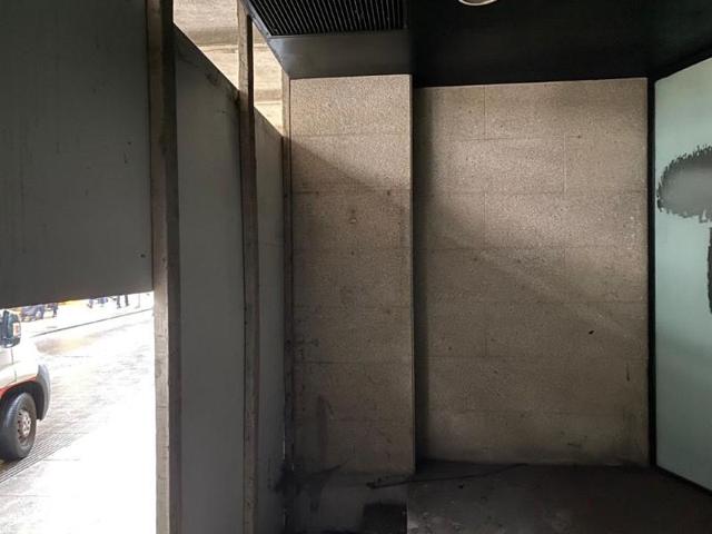 Local comercial en venta en Santiago de Compostela, Ensanche photo 0