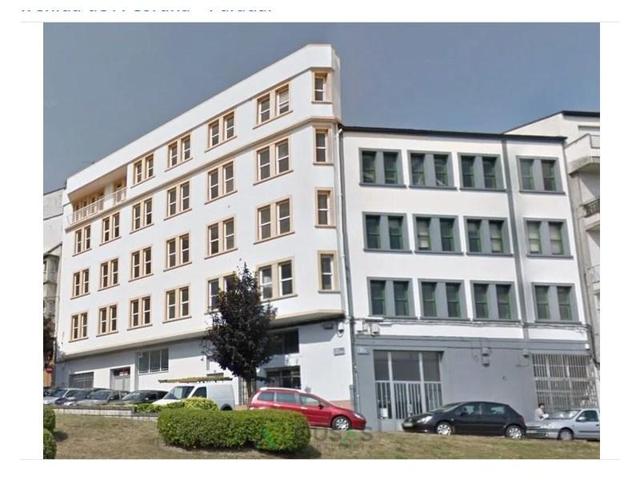Edificio en venta en Lugo photo 0