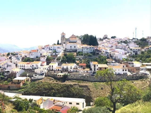 Terreno en venta en Colmenar, Colmenar photo 0