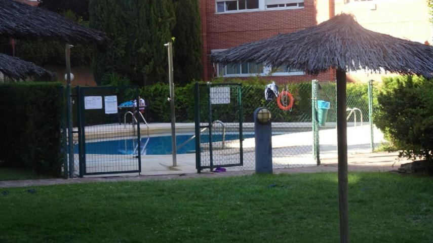 Piso en venta en Madrid, Conde Orgaz photo 0