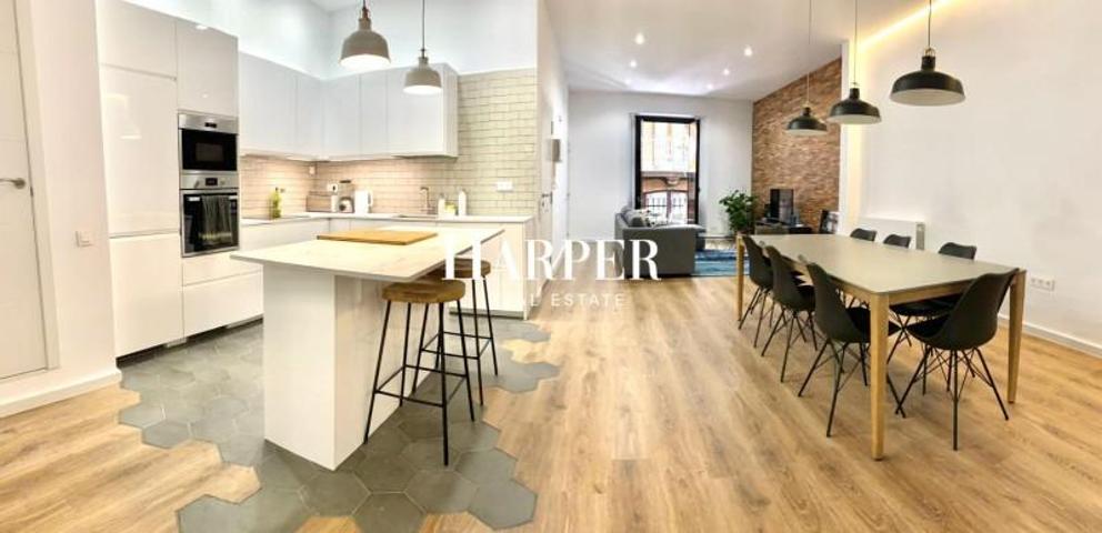 Piso en venta en Barcelona, El Gòtic photo 0