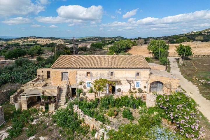 Casa con terreno en venta en Manacor, Son coletes photo 0