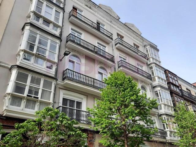 Piso en venta en Santander photo 0