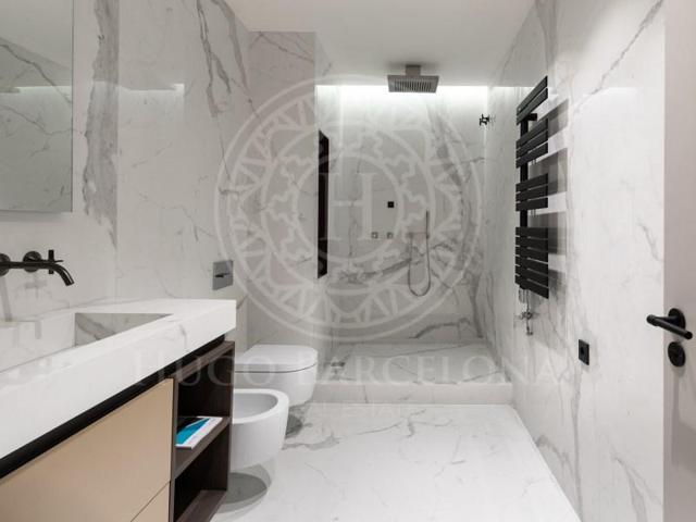 Piso en venta en Barcelona, El Gòtic photo 0