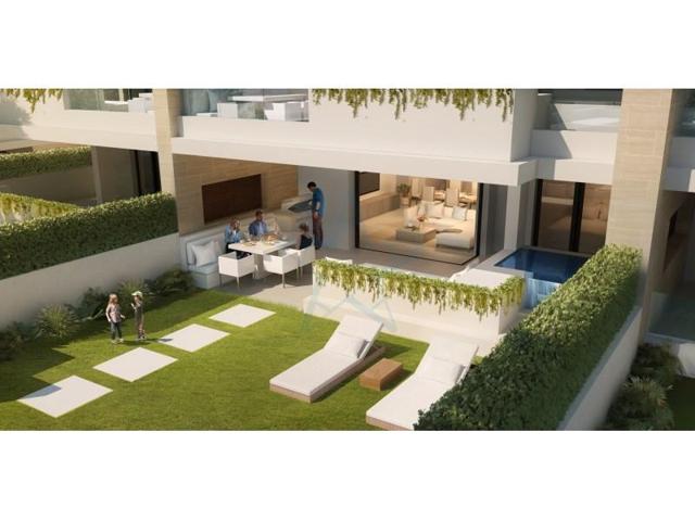 Apartamento en venta en Estepona, El Velerín photo 0